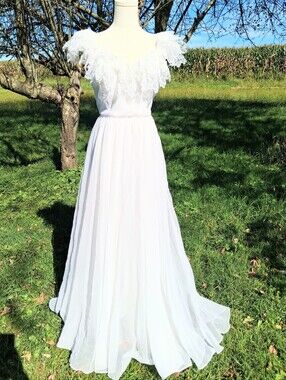 60s Vintage Victoria Royal Ivory Flowy Prairie Wedding Dress Evening Gown